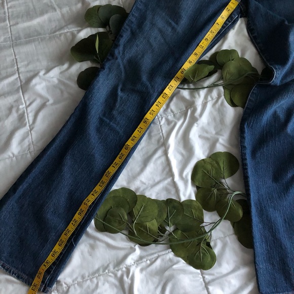 Vintage Lucky Brand Bootcut Jeans - Picture 6 of 6